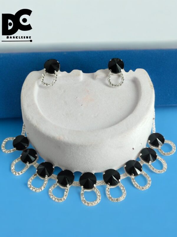 Black Stone necklace with matching earing set Black Stones Party Wear Alloy Neclace western Style - Image 3