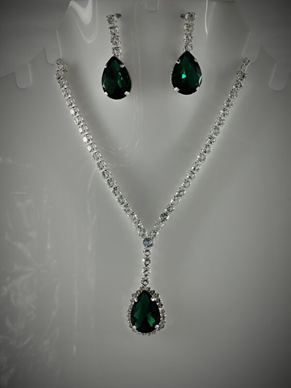 Single-Pendant Necklace Set with Green Stone & AD Shine - Perfect for Western Party Style