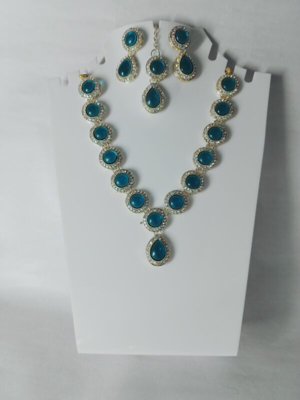 Elegant Blue Stone Necklace Set with Maang Tikka & Earrings -Perfect for Weddings & Parties - Image 3